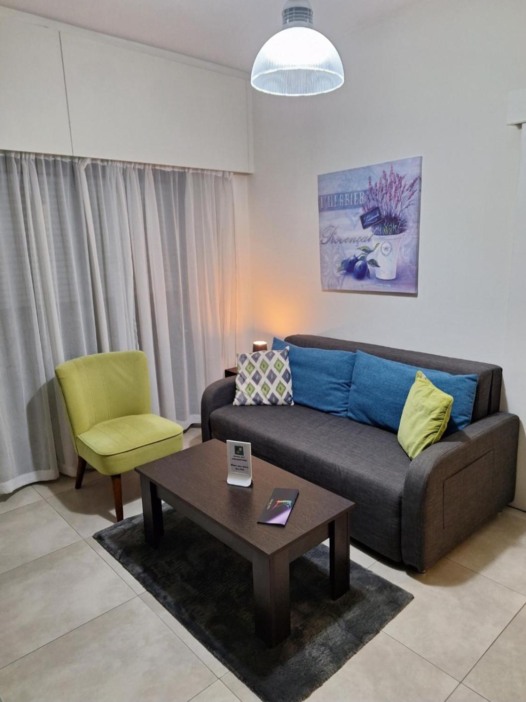 By The Way Apartment Larnaca Esterno foto