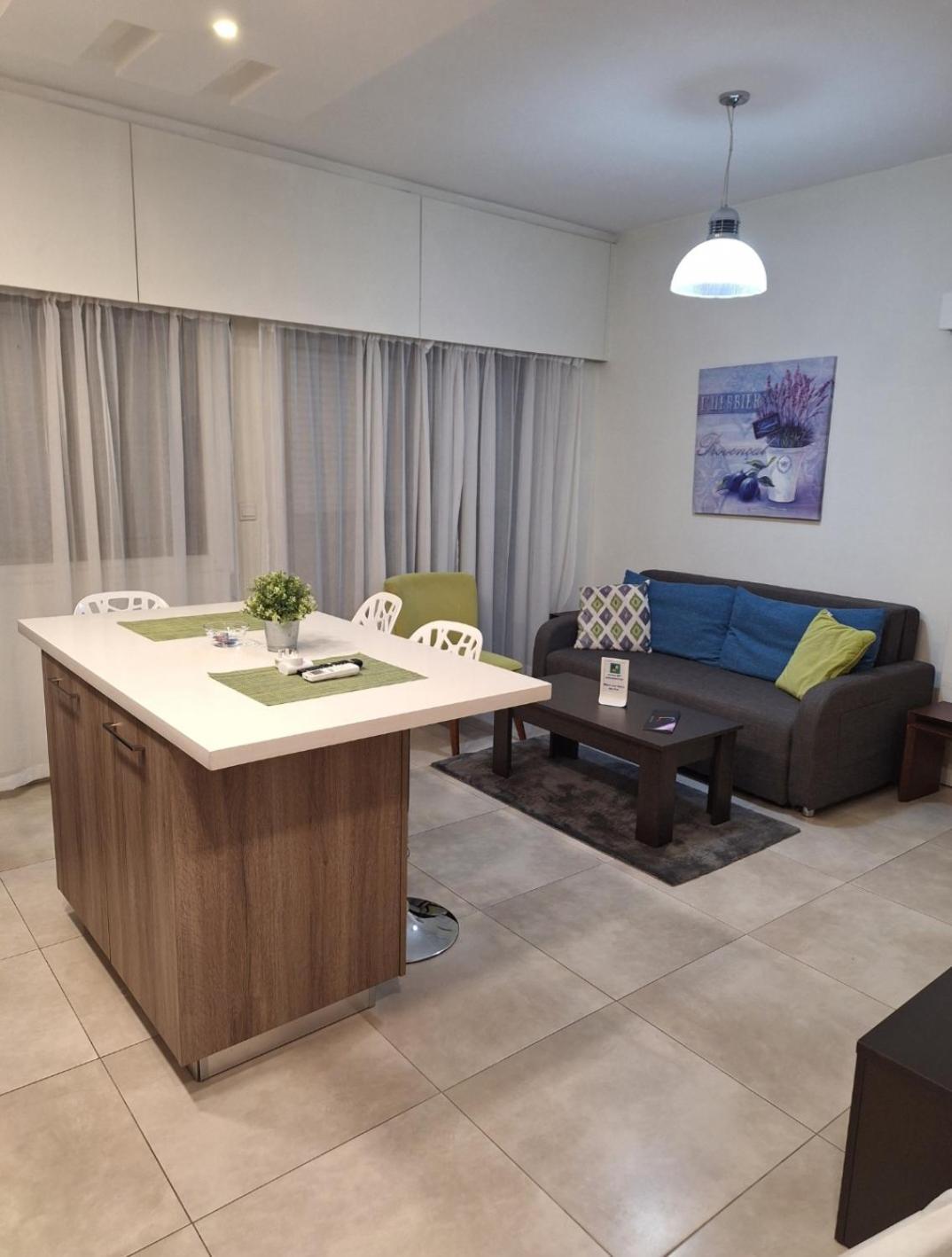 By The Way Apartment Larnaca Esterno foto