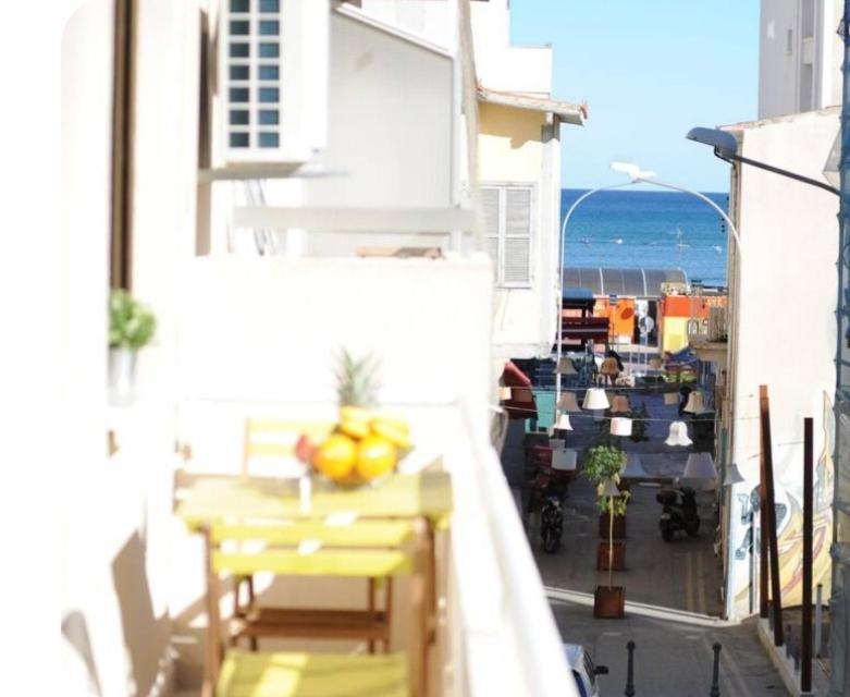 By The Way Apartment Larnaca Esterno foto